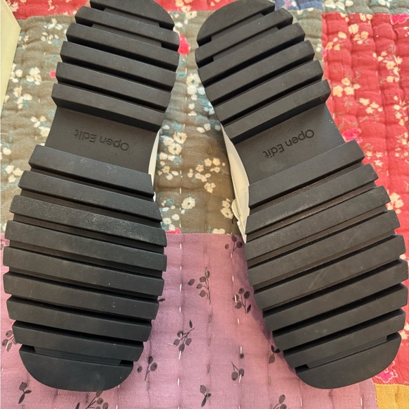 Ivory Leather Loafer with Gold Bit Accent - Women Shoes - Picture 5 of 6